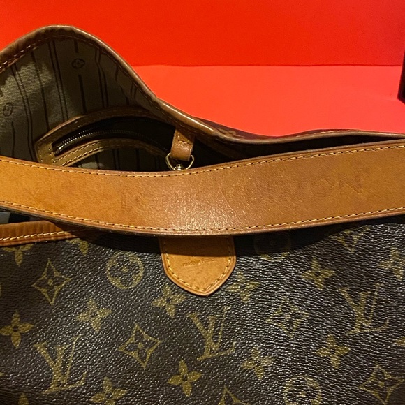 🚫SOLD🚫Authentic Louis Vuitton Delightful MM - Picture 6 of 11